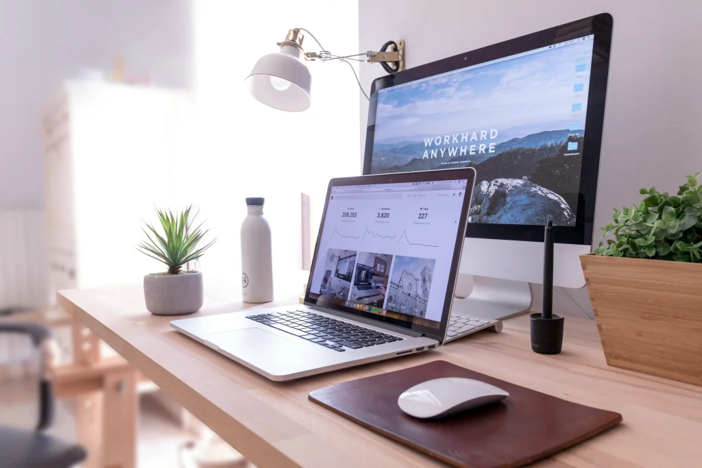 Illustration du service Développement d'application web sur mesure : PME & entreprises